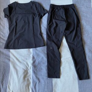 Women’s scrubs size XS